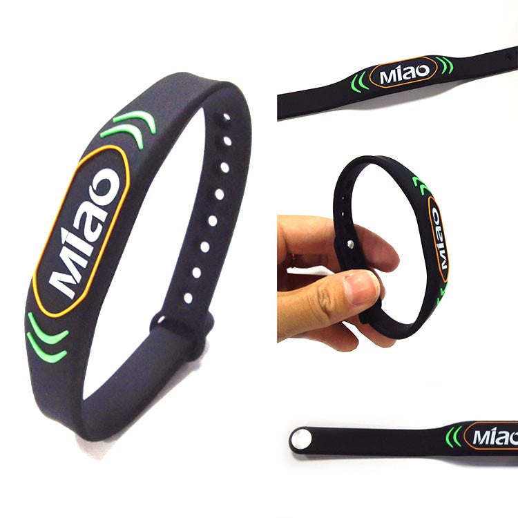 Silicone bracelet (A01)