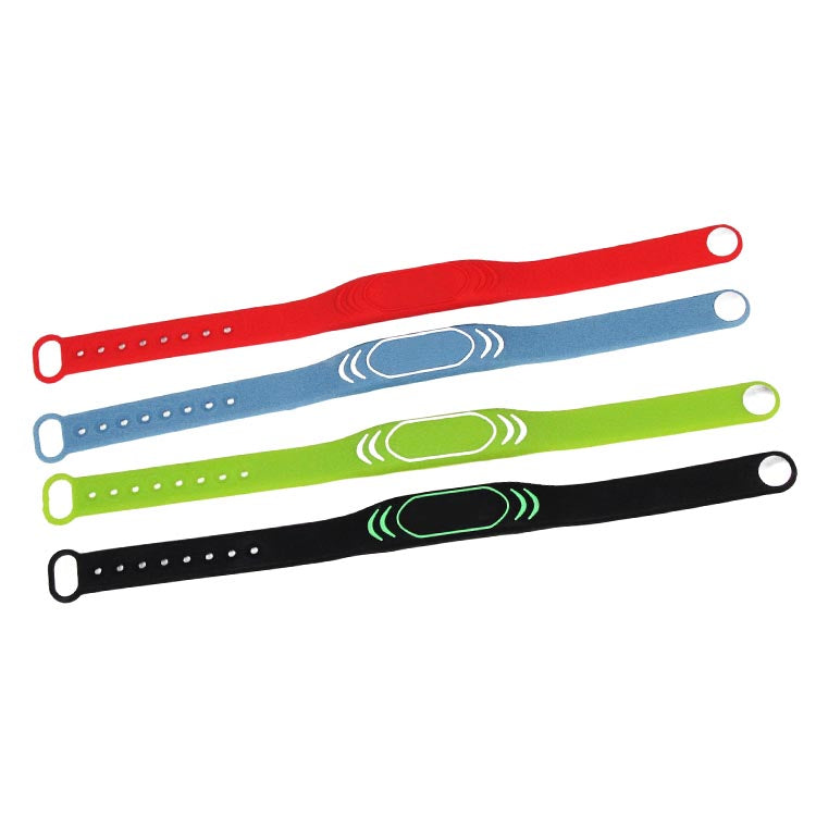 Silicone bracelet (A01)
